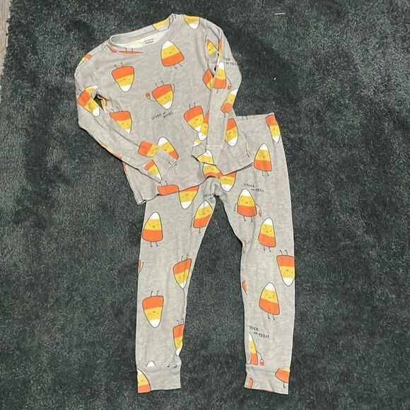 Halloween Toddler PJs - Picture 1 of 4